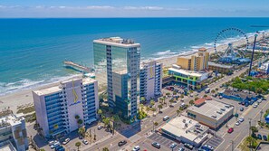 Exterior - Oceanfront Vacation by SkyWheel-Yachtsman 603B (Myrtle Beach)