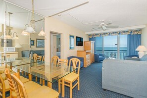 リビング エリア