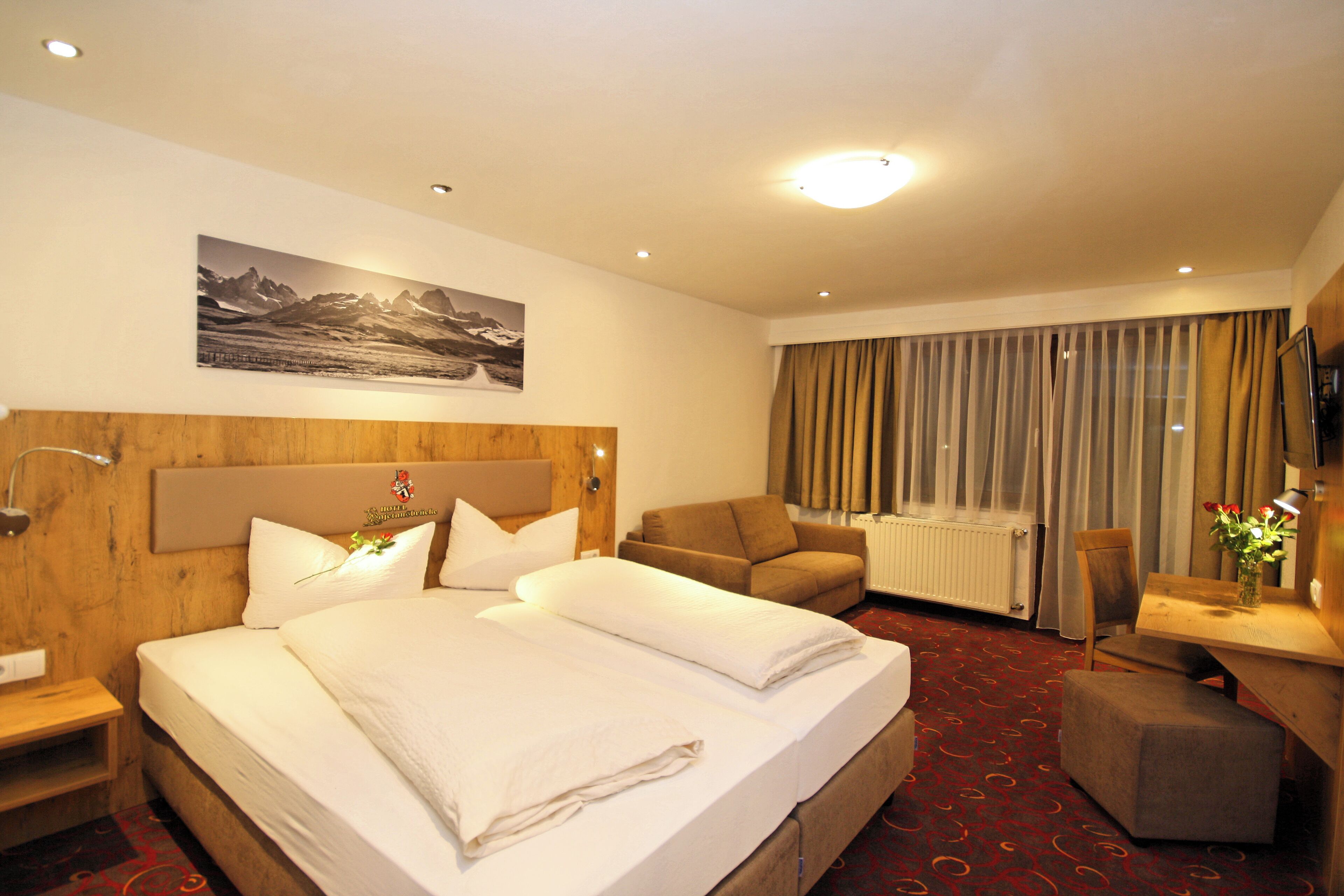 Kamer, 1 twee- of 2 eenpersoonsbedden, balkon, uitzicht op bergen