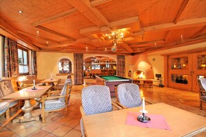 Restaurant - Hotel Kajetansbrücke (Pfunds)