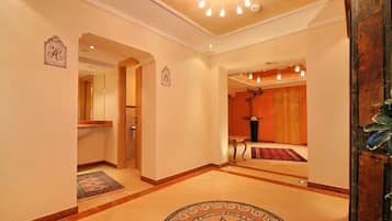 Sauna, steam room