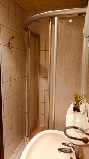 Bathroom - Hotel zur Krone (Lorch)