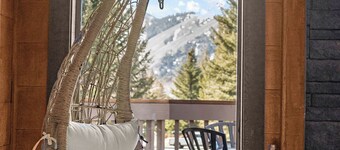 Mountain chic Snowcreek condo at the base of Dollar Mountain in Sun Valley!