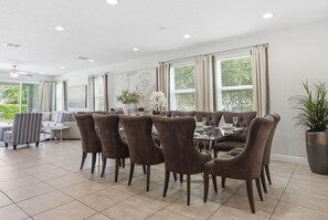 Dining - Chic 8BR All Suites with Pool and Game Room (Kissimmee)