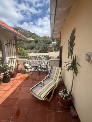 Terrace/patio - Beautiful Ocean View 1 Bedroom Condo, Dawn Beach, Saint Maarten (Dawn Beach)