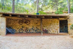 Property grounds - Holiday Home 'Can Miquel De Sa Teia' with Mountain View, Private Pool and Wi-Fi (Illes Balears)