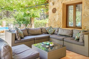 Terrace/patio - Holiday Home 'Can Miquel De Sa Teia' with Mountain View, Private Pool and Wi-Fi (Illes Balears)