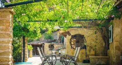 Holiday Home 'Can Miquel De Sa Teia' with Mountain View, Private Pool and Wi-Fi