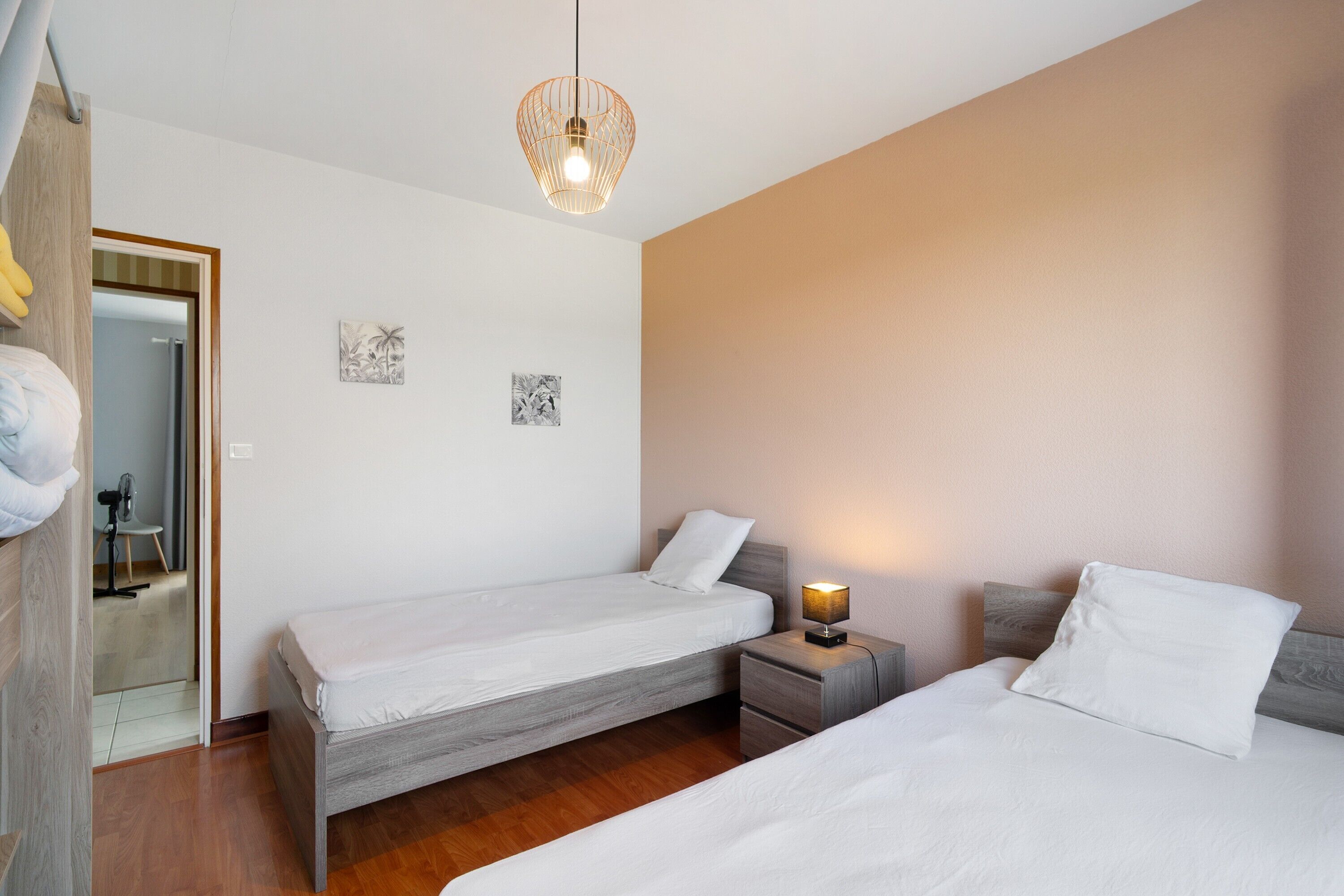 3 Schlafzimmer, Bügeleisen/Bügelbrett, WLAN, Bettwäsche