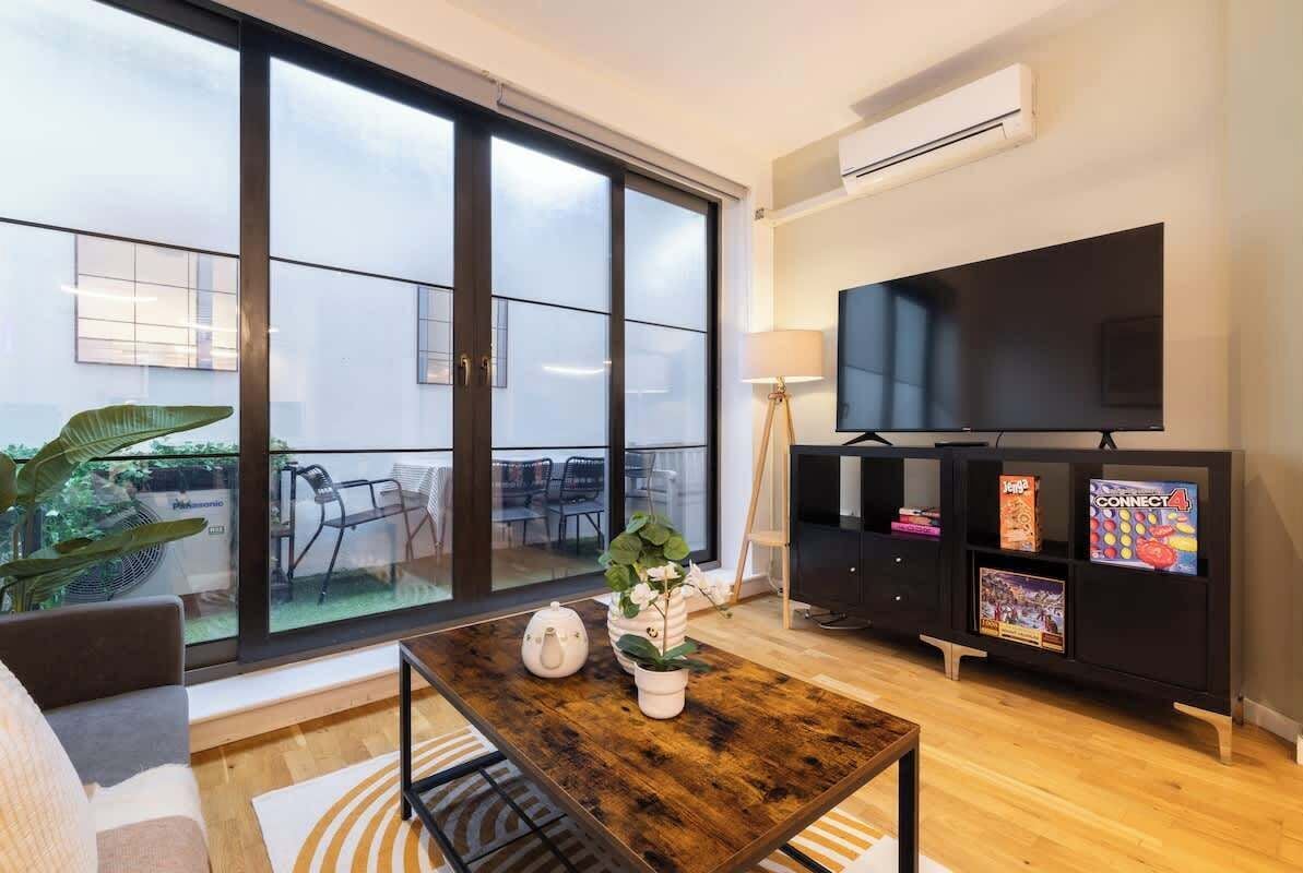 Smart TV, offices