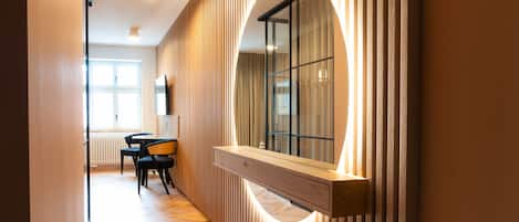 Suite estudio, vista a la ciudad | Interior