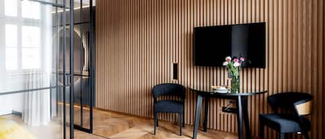 Premium Apartment, City View