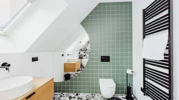 Studio Suite | Bathroom