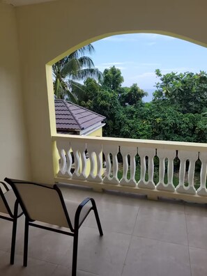 Property grounds - Kingsbird By The Sea- Cozy 1 Bedroom (Runaway Bay)