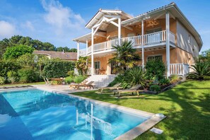 Pool - Belle villa familiale avec piscine privée + jardin (Lacanau)