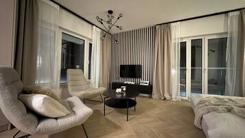 Apartment, Courtyard View