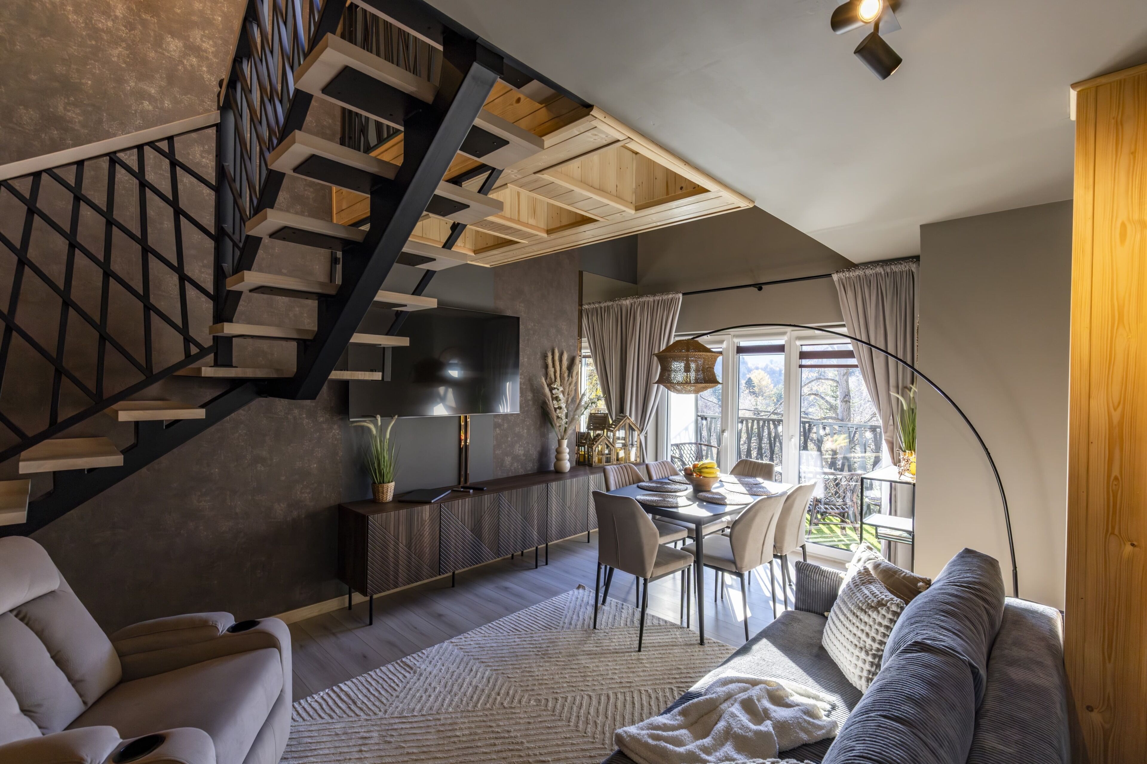 Luxury Apartment | In-room dining