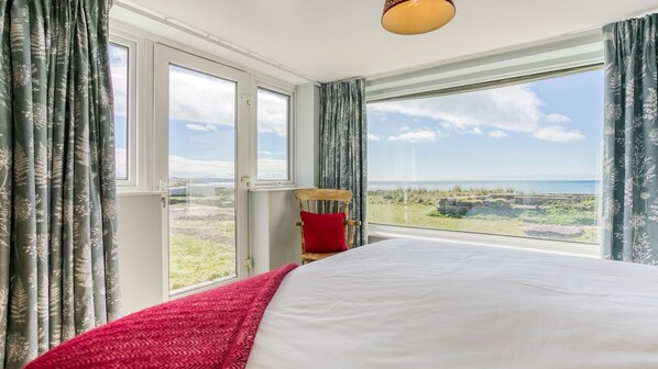 4 Schlafzimmer, Bügeleisen/Bügelbrett, Reisekinderbett, kostenloses WLAN