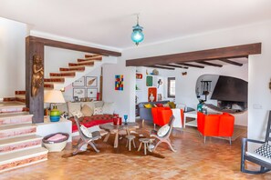Living area - Holiday Home 'Villa Ancora – Views At La Mola' with Sea View, Wi-Fi and Air Conditioning (Andratx)