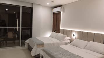 Apartemen Kota, balkon, pemandangan laut
