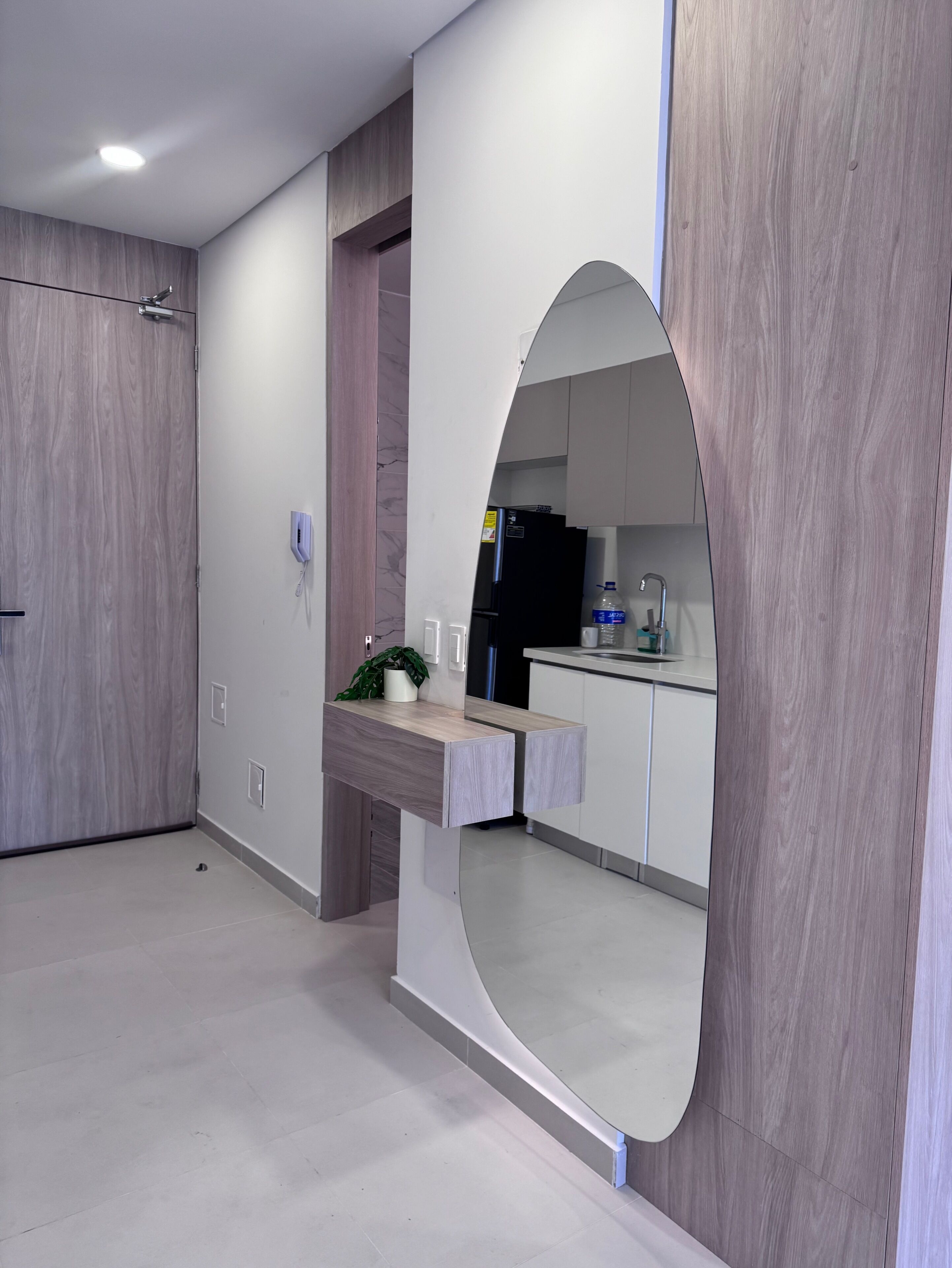 Deluxe-Apartment, Balkon, Meerblick | Innenbereich