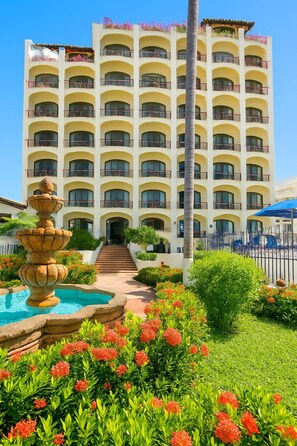 Exterior - Oceanfront 1BR Condo | Balcony, Pool & Restaurant (Puerto Vallarta)
