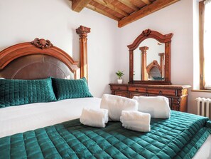4 Schlafzimmer, Bügeleisen/Bügelbrett, WLAN, Bettwäsche