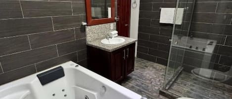 Ducha, artículos de tocador gratuitos, toallas, jabón