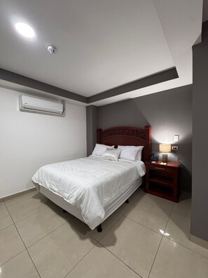 Deluxe Room, 1 Queen Bed - Hotel Rubinos (San Salvador)
