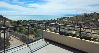 Luxury apartment with sea view