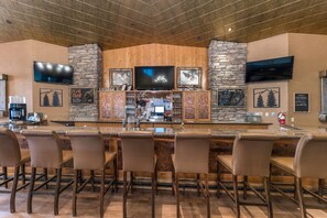 Bar (on property) - Mountain Villa w/ Fireplace near Heavenly (Stateline)