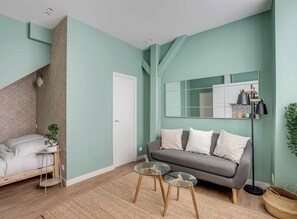 WiFi, bed sheets - Charming Studio, Nation/Picpus (12th). (Paris)