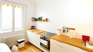 Micro-ondas, fogão, cooktop, lava-louças
