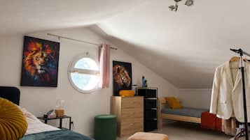 1 bedroom, WiFi, bed sheets