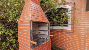 Casa, para fumantes | 3 quartos