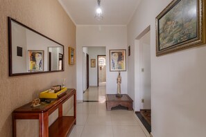 House, Smoking - Casa com 3 Quartos Churrasqueira e 3 Vagas em Itu (Itu)