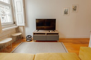Living area - Ribeira Essence 2 by Hosty (Oporto)