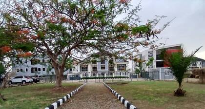 The hometown residences