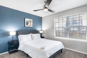 Desk, iron/ironing board, WiFi, bed sheets - 3 Min Walk to AT&T | 2BR | Parking + Pets + Gym (Arlington)