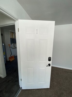 Interior - AARONddddd (Fargo)