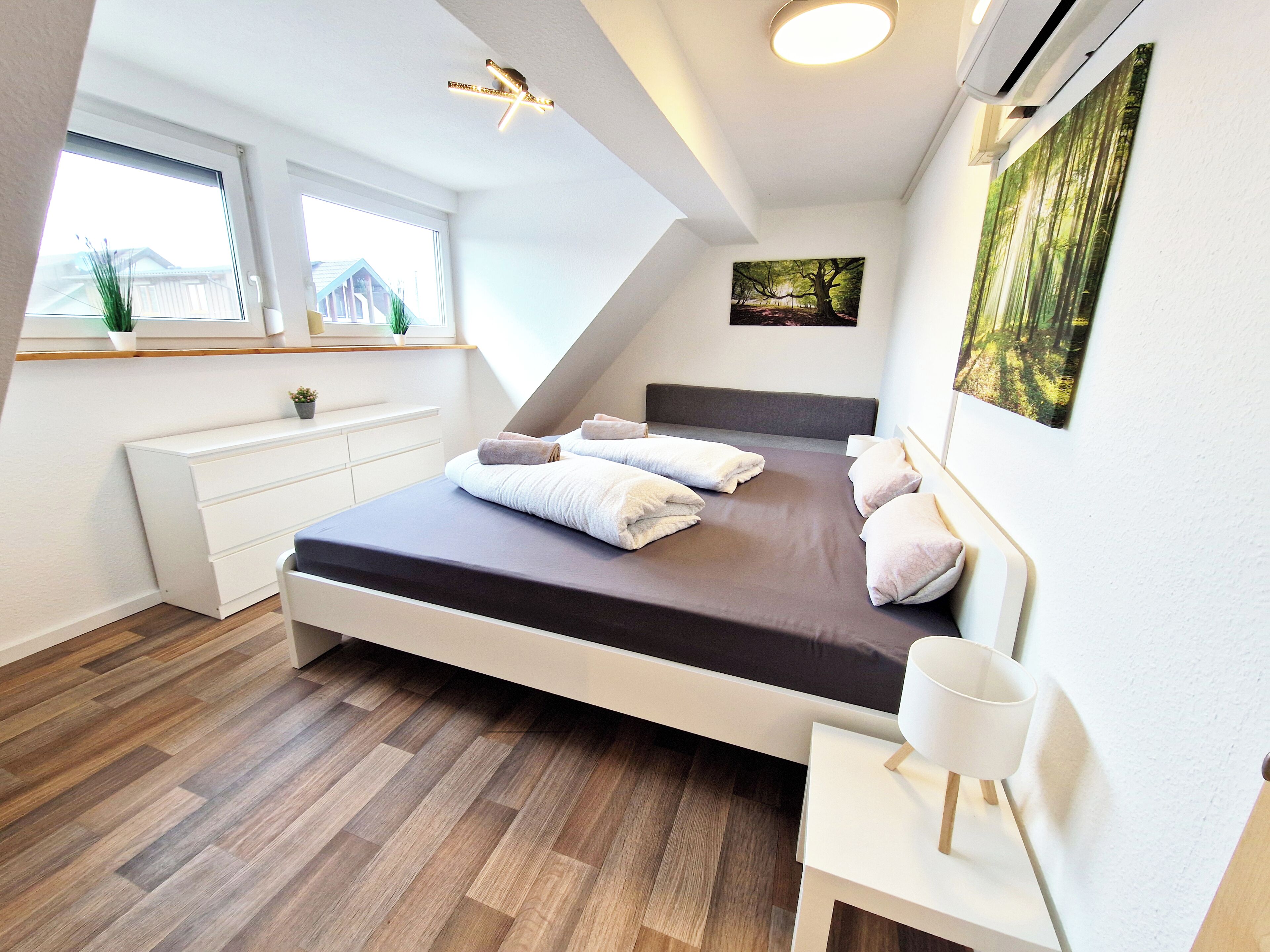 6 Schlafzimmer, WLAN, Bettwäsche
