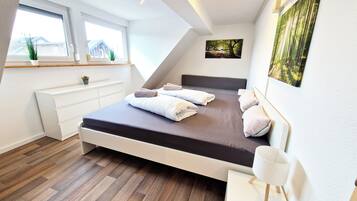 6 Schlafzimmer, WLAN, Bettwäsche
