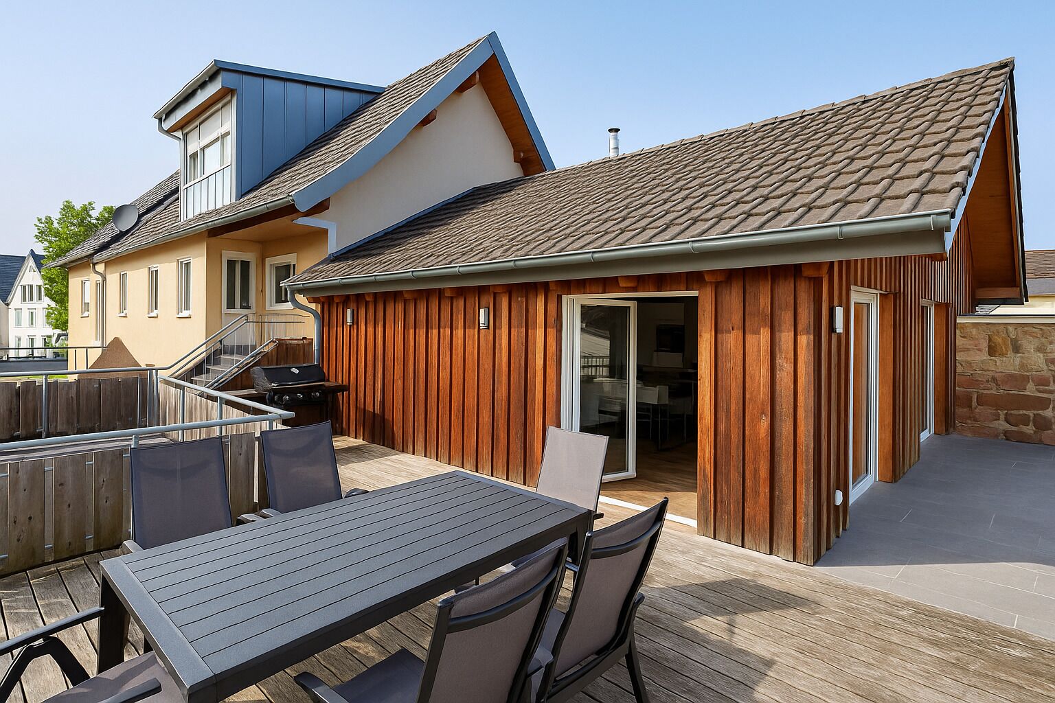 屋外ダイニングエリア