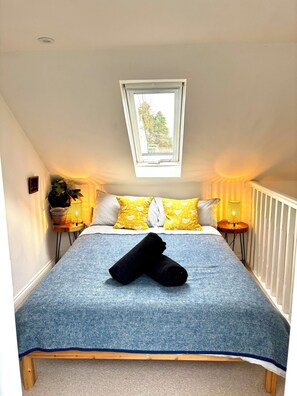 1 bedroom, Internet, bed sheets - Converted former Byre in bucolic surroundings on edge of National Park (Cairndow)