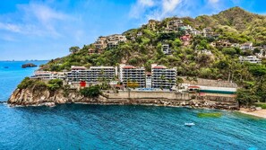 Exterior - Welcome to a Slice of Paradise! Oceanfront, Beach Access, Quiet, Sunset Views (Mismaloya)