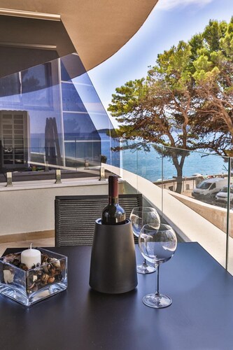 Seaside Apartment Rafailovici