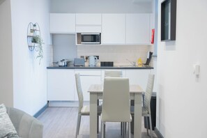 Dining - Sevenstay Plus - 60 Old Hall Street (Liverpool)