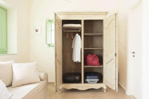 Alkyon Seaside Studios