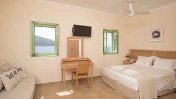 Superior Studio, Partial Sea View | In-room safe, desk, laptop workspace, soundproofing