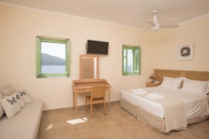 Superior Studio, Partial Sea View | In-room safe, desk, laptop workspace, soundproofing
